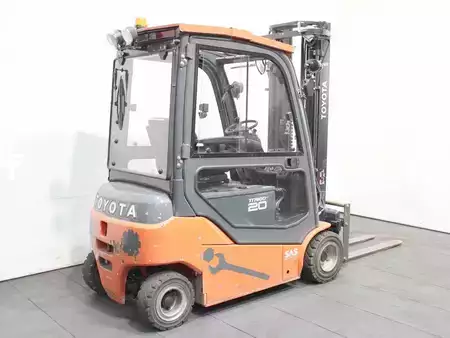 Elektro čtyřkolový VZV 2016  Toyota 8 FBM 20 T (2)
