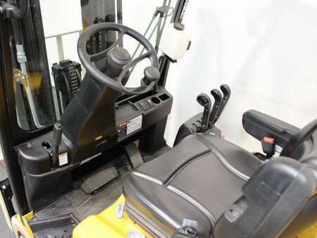 3-wiel elektrische heftrucks 2017  Yale ERP 15 VC  E1980 (3)