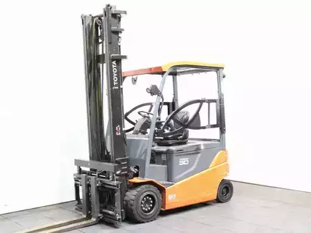 Elektro čtyřkolový VZV 2020  Toyota 8 FBMT 30 (1)