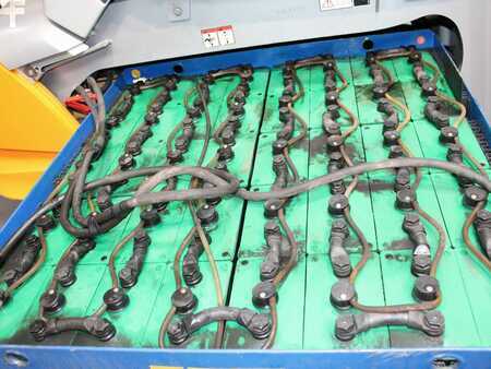 Eléctrico - 4 rodas 2015  Still RX 60-45/600  6330 (4)