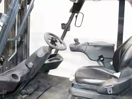 Dízel targoncák 2019  Linde H 70 D-03  396 (4)