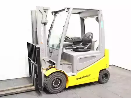 Elektryczne 4-kołowe 2023  Jungheinrich EFG 430k  E GE180-310ZT (1)