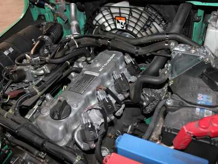 Gázüzemű targoncák 2019  Mitsubishi FG 30 NT (3)