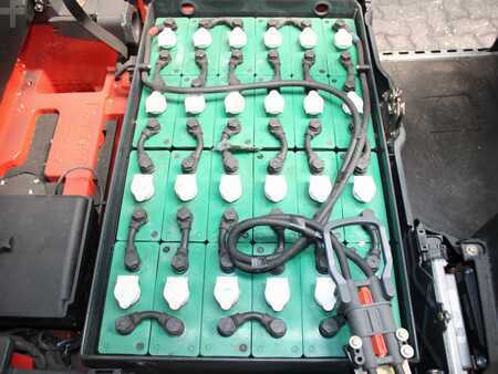 Elektromos 3 kerekű 2017  Linde E 16 C-02 386 (3)
