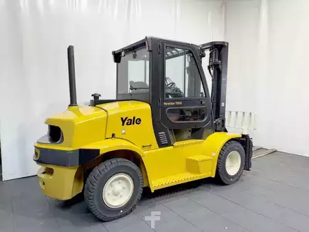 Chariots élévateurs diesel 2018  Yale GP 70 VX  V2740 (2)