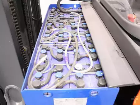 Chariots à mât rétractable 2018  Linde R 16 HD-01  1120 (3)