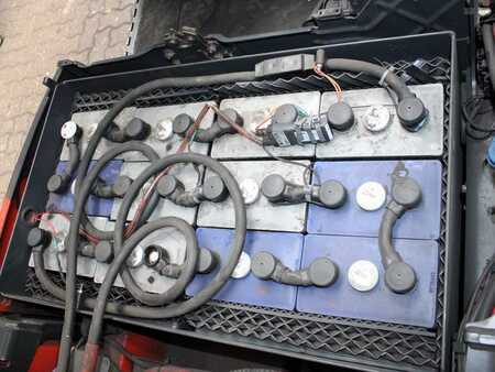 Sähkö - 3 pyör 2015  Linde E 15-02  386 (3)