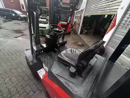 Diesel Forklifts 2017  Artison EFD35.33 ECO (10)