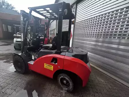 Diesel Forklifts 2017  Artison EFD35.33 ECO (11)