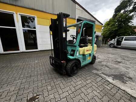 Diesel Forklifts 1999  Yang FD25.47 (2)