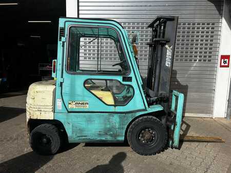 Diesel gaffeltruck 1999  Yang FD25.33 (1)