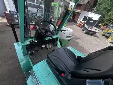 Dieselstapler 2005 Mitsubishi FD40K (4)