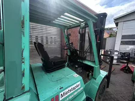 Dieselový VZV 2005  Mitsubishi FD40K (5)