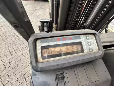 Dieselstapler 2008  Nissan YG1D2A300 (10)