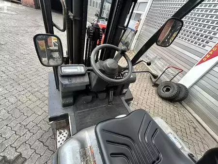 Dieselstapler 2008  Nissan YG1D2A300 (2)