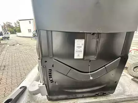 Dieselstapler 2008  Nissan YG1D2A300 (9)