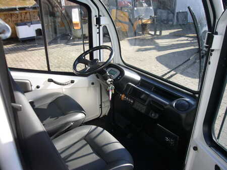 Camion à plate-forme électrique 2013  Goupil G3 (13)