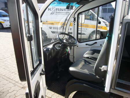 Camion à plate-forme électrique 2013  Goupil G3 (9)