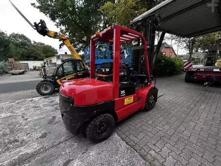 Eléctrica de 4 ruedas 2022  EP Equipment EFL352B (3)