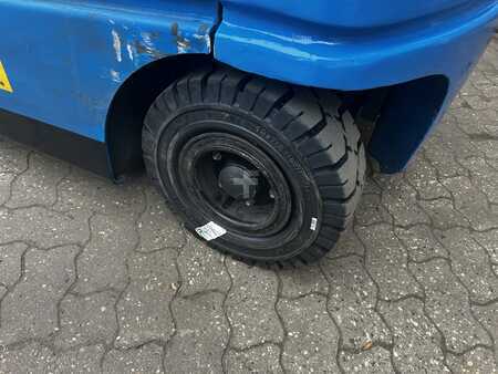 320_E7741-10.jpg?v=1761539136