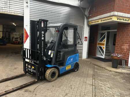 320_E7741-2.jpg?v=1761539136