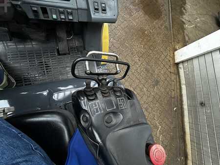 LPG Forklifts 2010  CAT Lift Trucks GP20N (8)