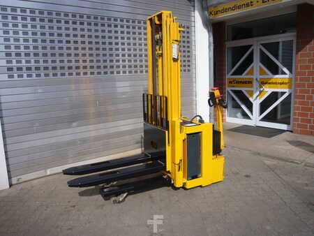 Pallet Stackers 1996  OMG 715 BMK (4)