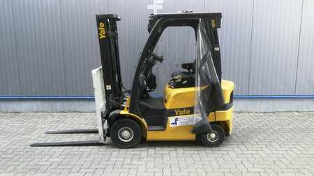 Carrello elevatore diesel 2019  Yale GDP18VX (3)