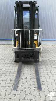 Diesel Forklifts 2019  Yale GDP18VX (4)