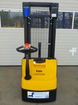 Stacker pedestre 2023  Yale MS12 (3)