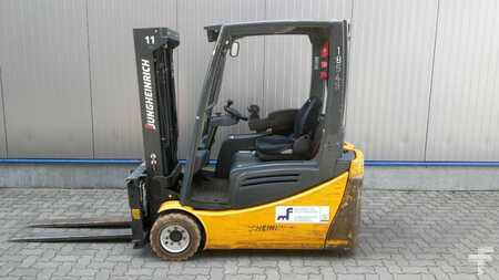 Chariots électriques à 3 roues 2014 Jungheinrich EFG218 (2)