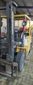 Nestekaasutrukki 1997  TCM FG35N7 (2)