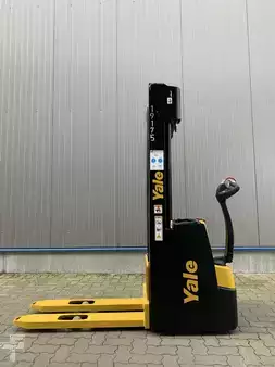 Ruční vysokozdvižný vozík 2026  Yale MS12 (2)