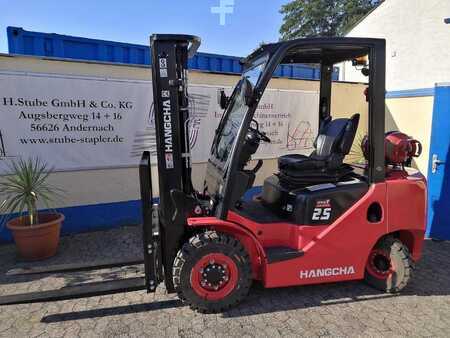 Propane Forklifts 2022  HC (Hangcha) CPYD25 (1)