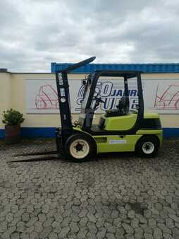Diesel Forklifts 2012  Clark CQ30D (2)