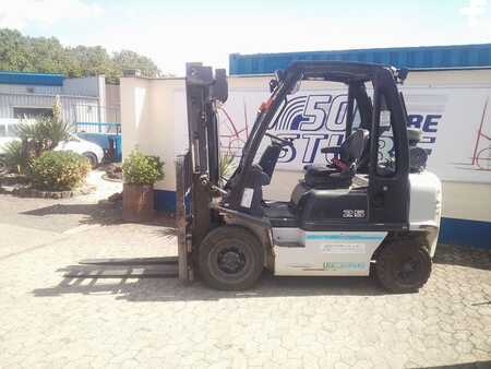 Diesel gaffeltruck 2019  Unicarriers Y1D2A25Q (DX25) (1)