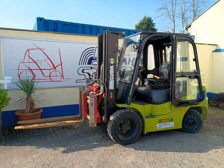 Diesel Forklifts 2024  Clark GTS33D (1)