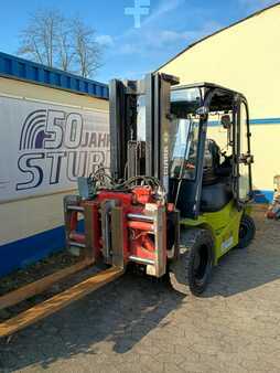 Diesel Forklifts 2024  Clark GTS33D (2)