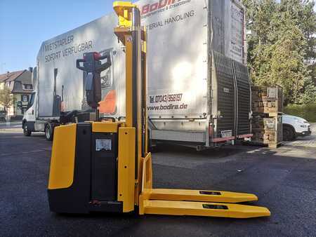 Hochhubwagen 2001 Jungheinrich ERC 14 (1)