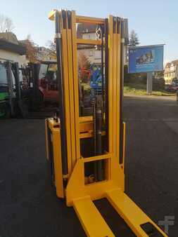 Hochhubwagen 2001 Jungheinrich ERC 14 (2)