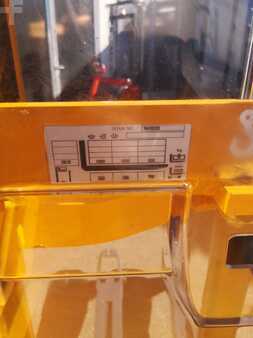 Hochhubwagen 2013 Jungheinrich ERD 220 KLPF (4)