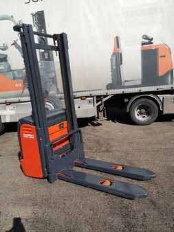 Hochhubwagen 2006 Linde L12 (3)