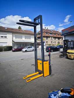Hochhubwagen 1997  Steinbock Boss WP13 (2)