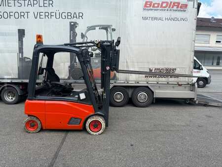 Elektro čtyřkolový VZV 2011  Linde E16P-01 (6)