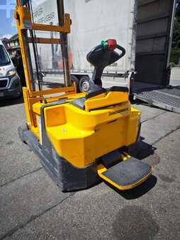 VZV s plošinou pro řidiče 2014  Jungheinrich ERV 308 (1)