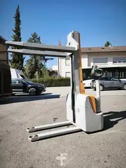 Hochhubwagen 1997  Jungheinrich EMC 10G (5)