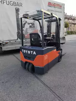 Elektro 3 Rad 2005  Toyota 7FBEF15 (2)