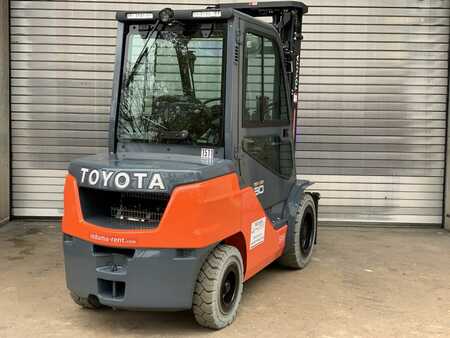 Diesel Forklifts 2022  Toyota 52-8FDF30 (2) 