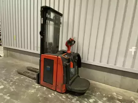 Wózek wysokiego podnoszenia 2018  Linde L14  APi (2)