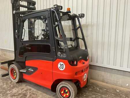 Elektro čtyřkolový VZV 2020  Linde E50 BR388 (3)